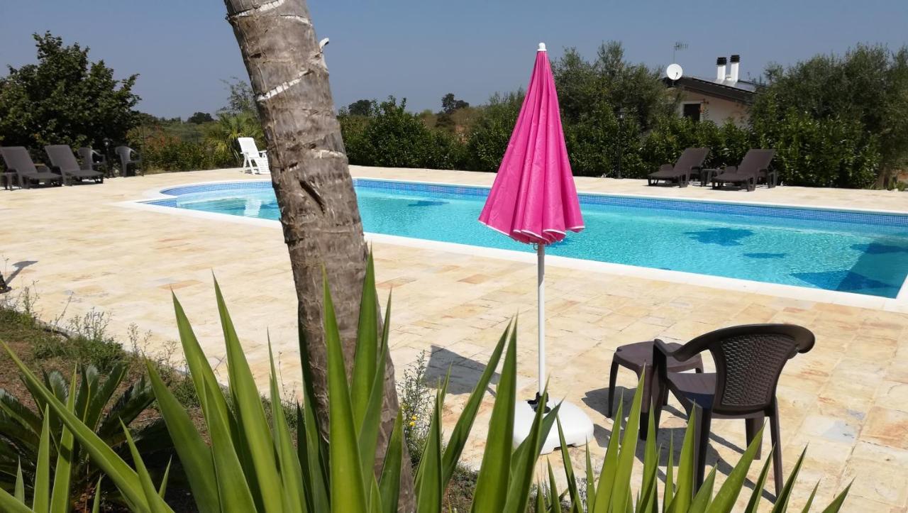 Eremo Del Dotto Aparthotel Alberobello Bagian luar foto